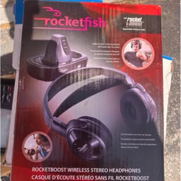 Black Over-Ear Wireless Headphones - Picture 1 of 2
